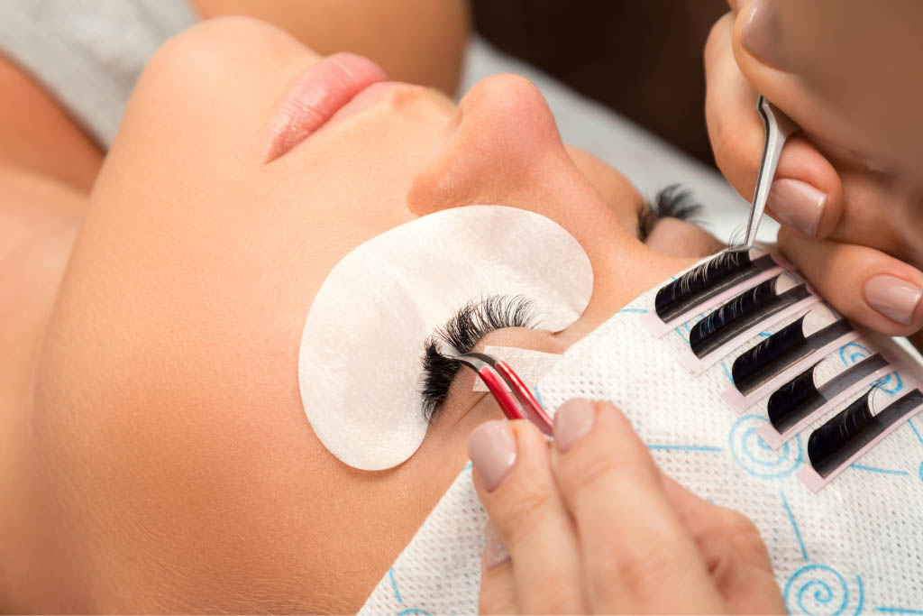 Eyelash Extensions at Dream Beauty Wellness Spa Toronto